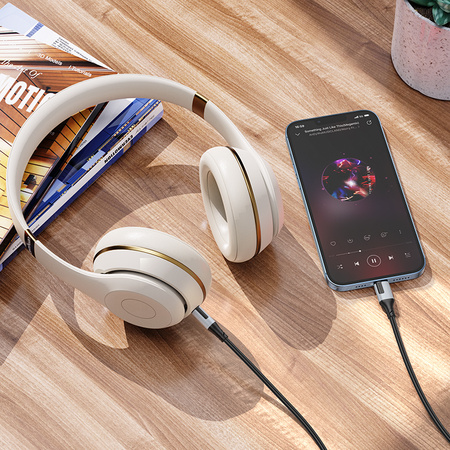Borofone AUX-Kabel BL19 Creator - Klinke 3,5mm auf Lightning - 1 m schwarz