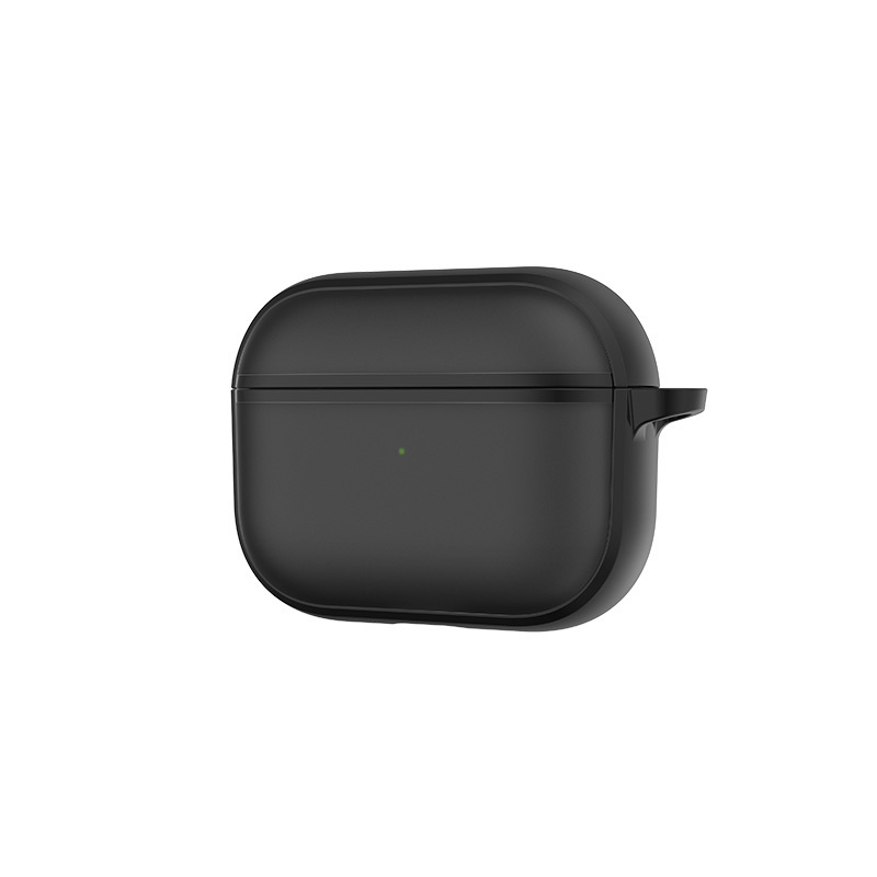 Etui AirPods zbiera rysy i wypada z kieszeni. Mist Case osłania je i przypina karabińczykiem do torby.