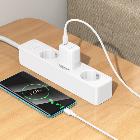 Borofone Netzladegerät BN26 Fuente - Typ C - PD 20W mit Kabel Typ C auf Typ C weiß