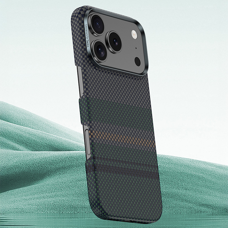 Twój iPhone 17 Pro dostaje wzmocnione narożniki i smukłą, przejrzystą obudowę - ochronę docenisz dokładnie w sekundzie upadku.