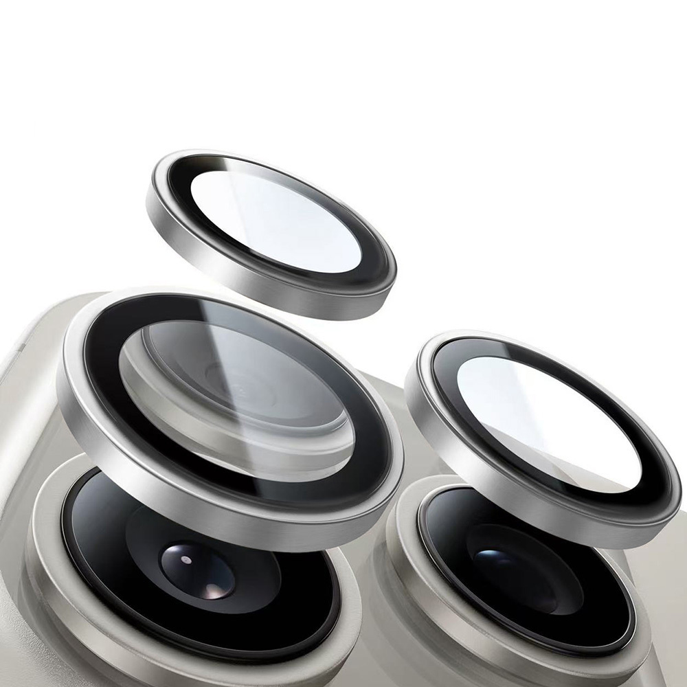 Metalowa ramka i powłoka AR z bliska