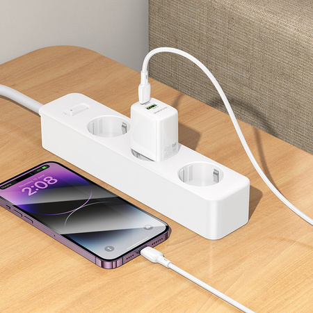 Borofone Netzladegerät BN27 Fuente - USB + Typ C - QC 3.0 PD 20W weiß