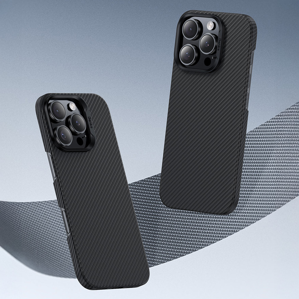 Twój iPhone 16 Pro dostaje wzmocnione narożniki i smukłą, przejrzystą obudowę - ochronę docenisz dokładnie w sekundzie upadku.