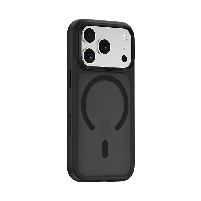 Twój iPhone 17 Pro zostaje widoczny w całej okazałości, a mimo to jest chroniony - to etui znika na telefonie, nie Twój design.