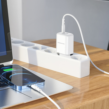 Borofone Netzladegerät BN4 Potential - USB + Typ C - QC 3.0 PD 2.0 20W weiß