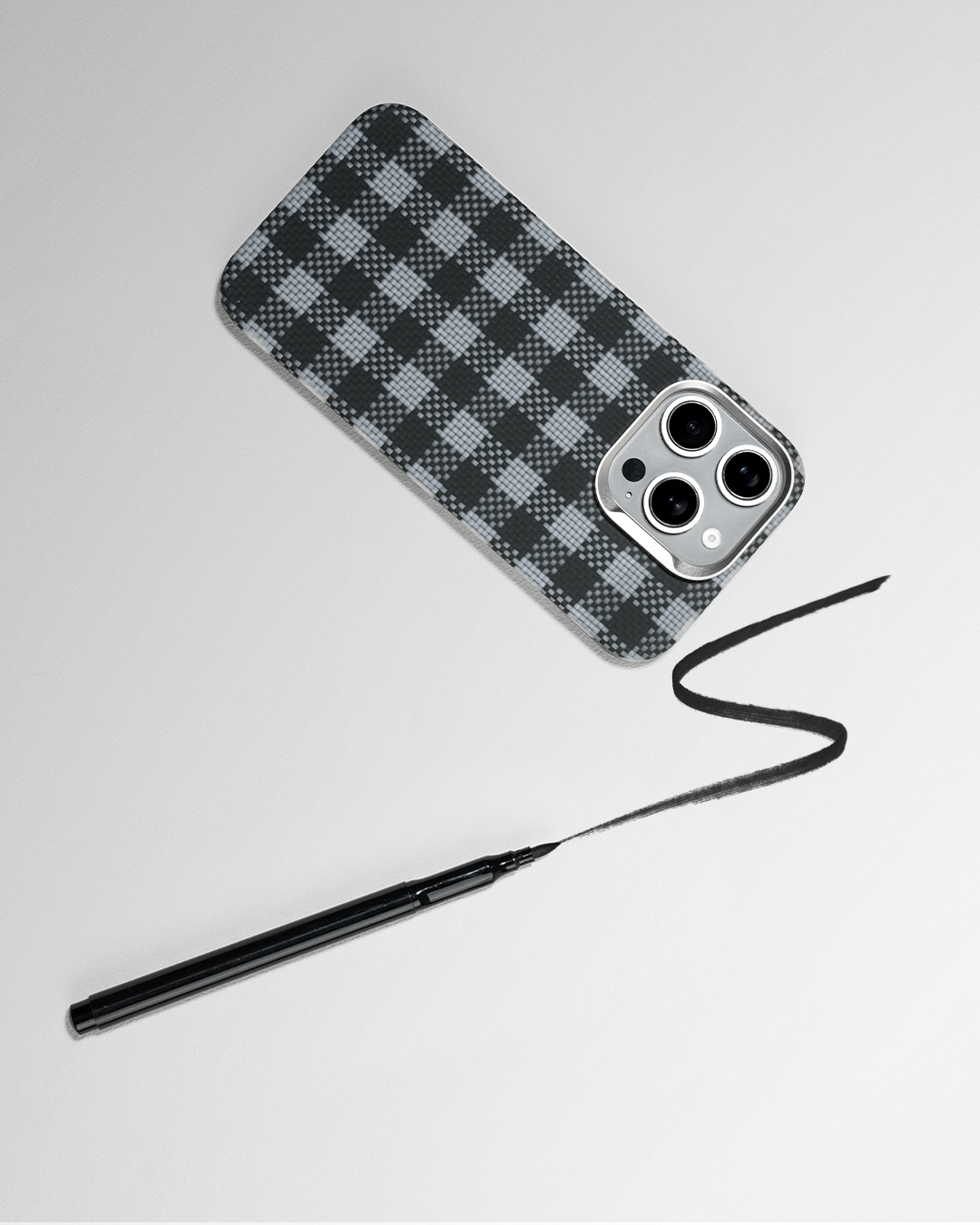 Die Benks Hülle am iPhone 16 Pro