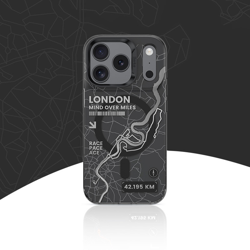 Twój iPhone 17 Pro zostaje widoczny w całej okazałości, a mimo to jest chroniony - to etui znika na telefonie, nie Twój design.