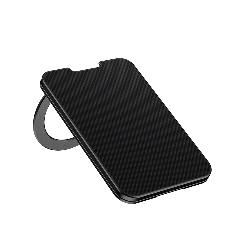 Portfel, karty i telefon w trzech kieszeniach. MagWallet ArmorGo 600D Stand MagSafe Carbon Kevlar łączy je w jedno - karty trzymają się pleców telefonu.