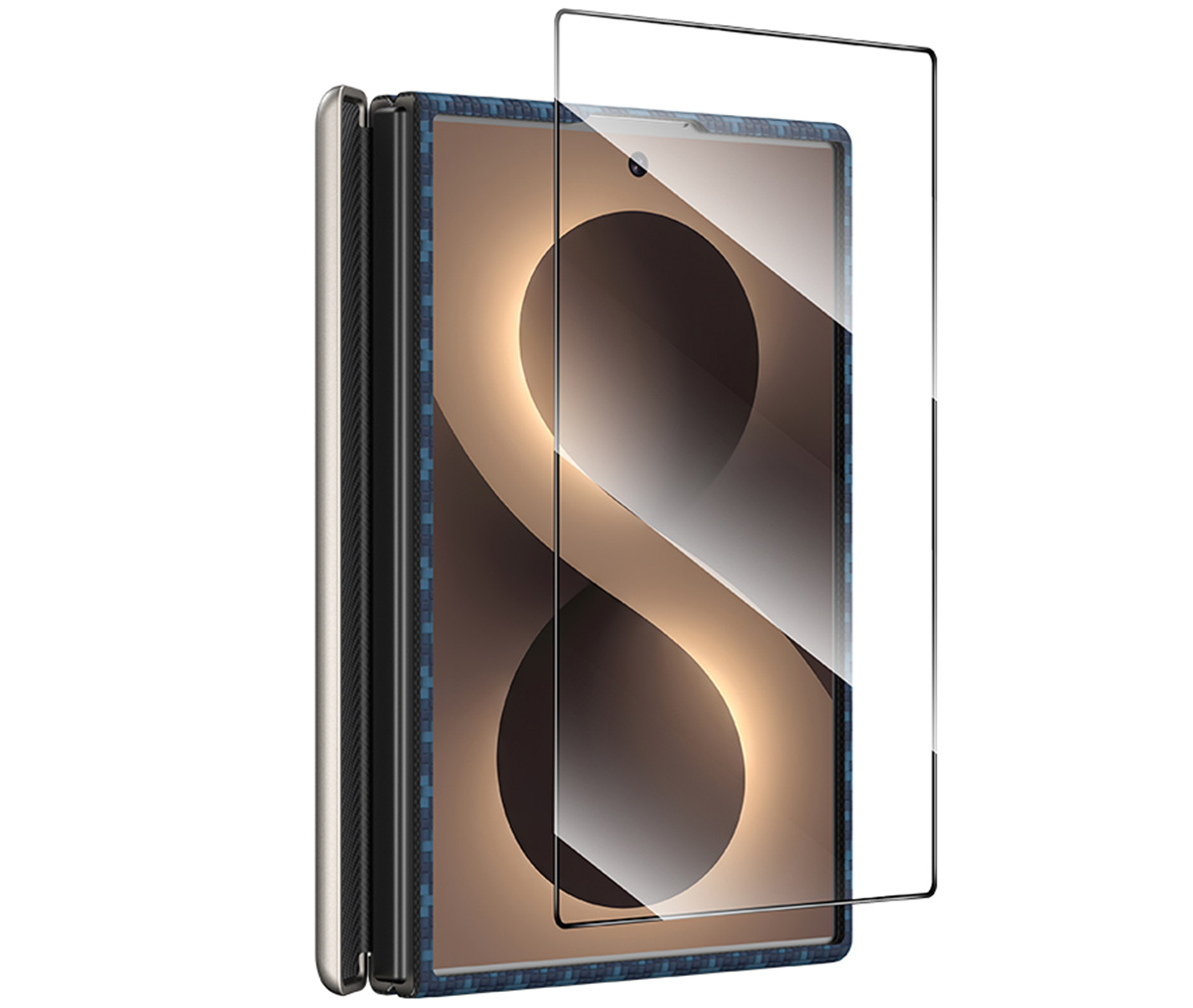 Twój Galaxy Z Fold 8 składa się i rozkłada dziesiątki razy dziennie - a najbardziej boi się upadku na zawias. Grand Combo Air owija go włóknem Kevlar (R) i osłania zawias, prawie nie dokładając grubości.